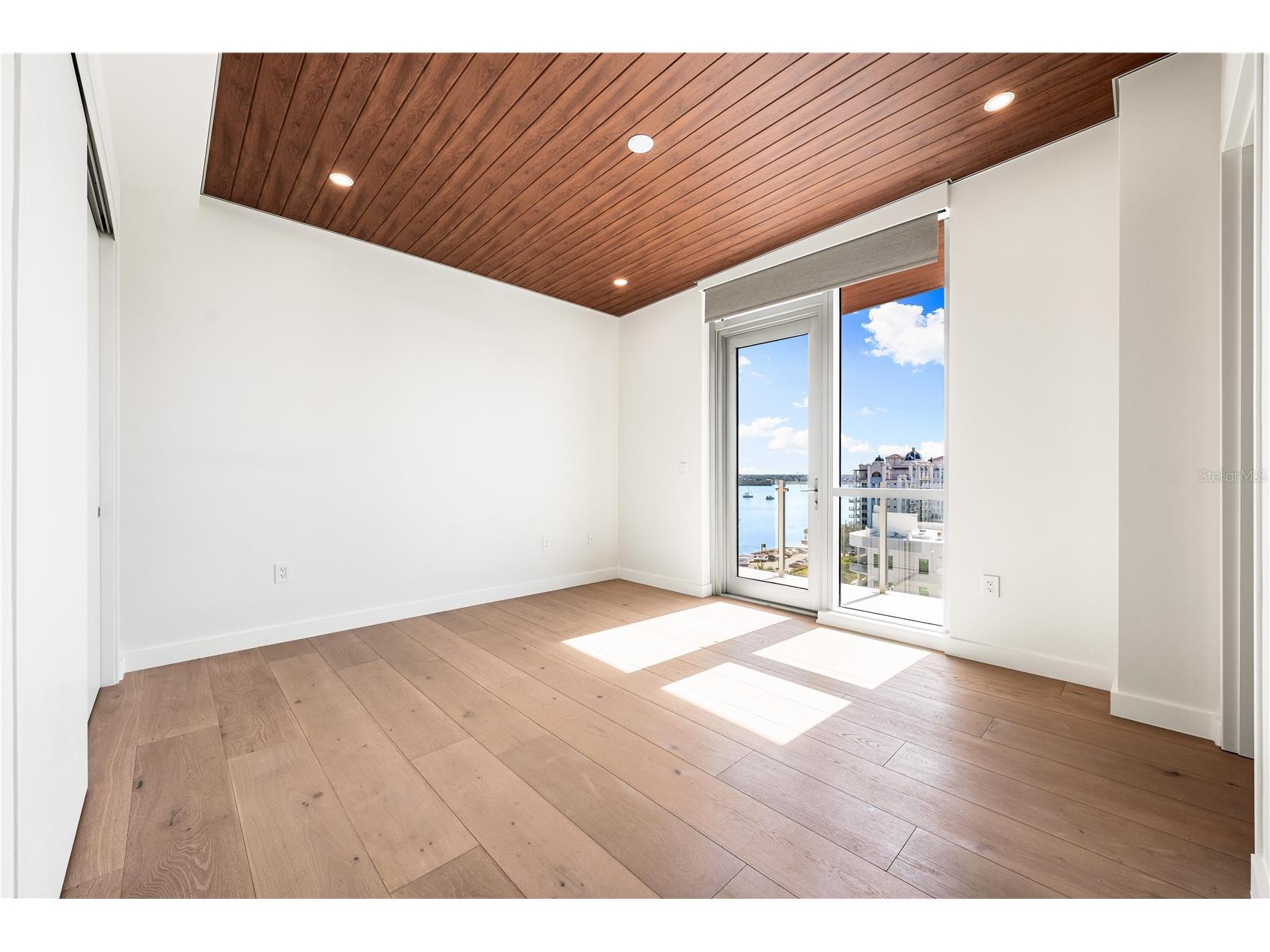 111 Golden Gate #801PH Sarasota FL 34236 A4685716 image36