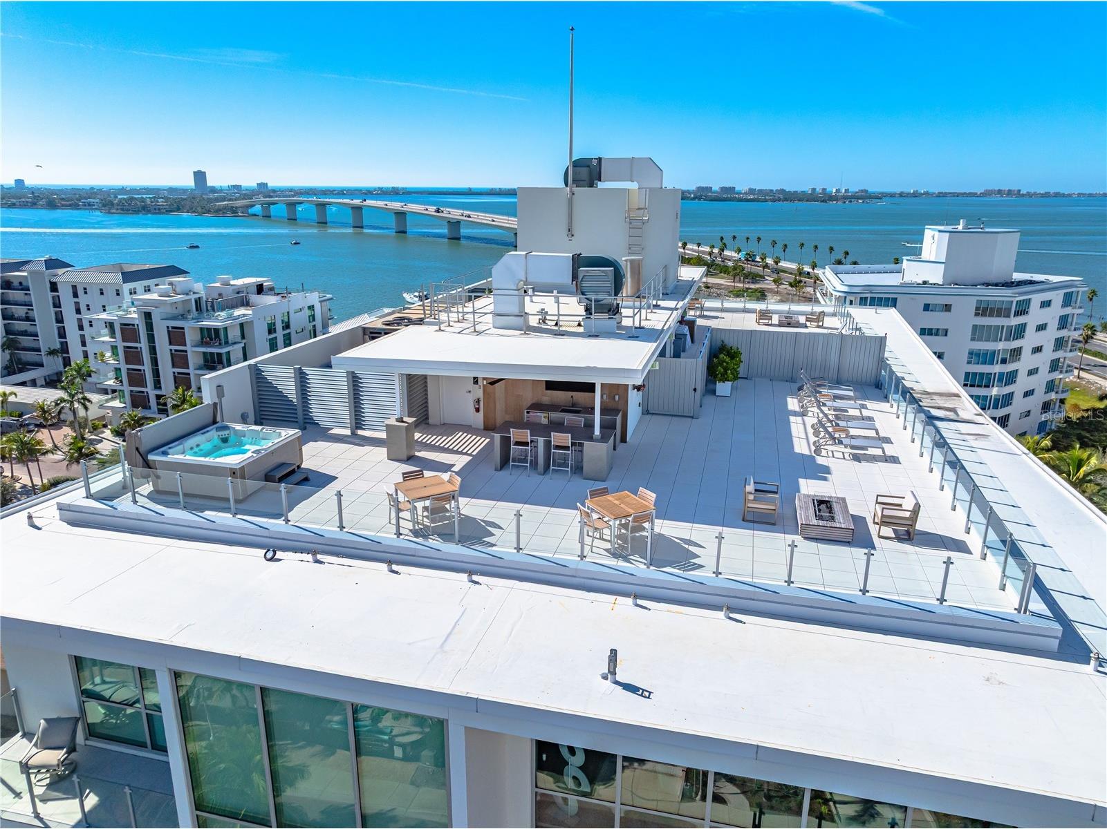 111 Golden Gate #801PH Sarasota FL 34236 A4685716 image6