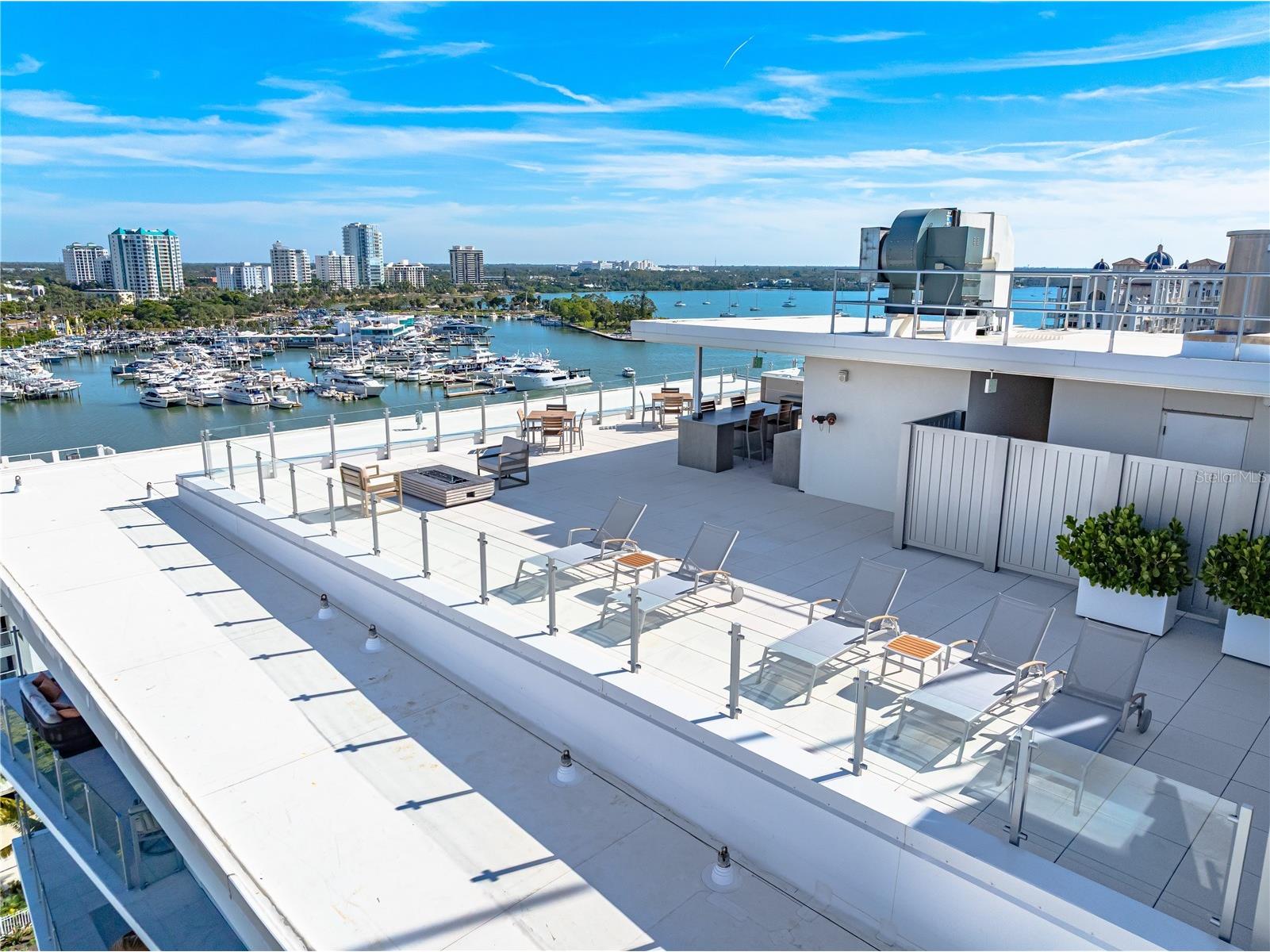 111 Golden Gate #801PH Sarasota FL 34236 A4685716 image7