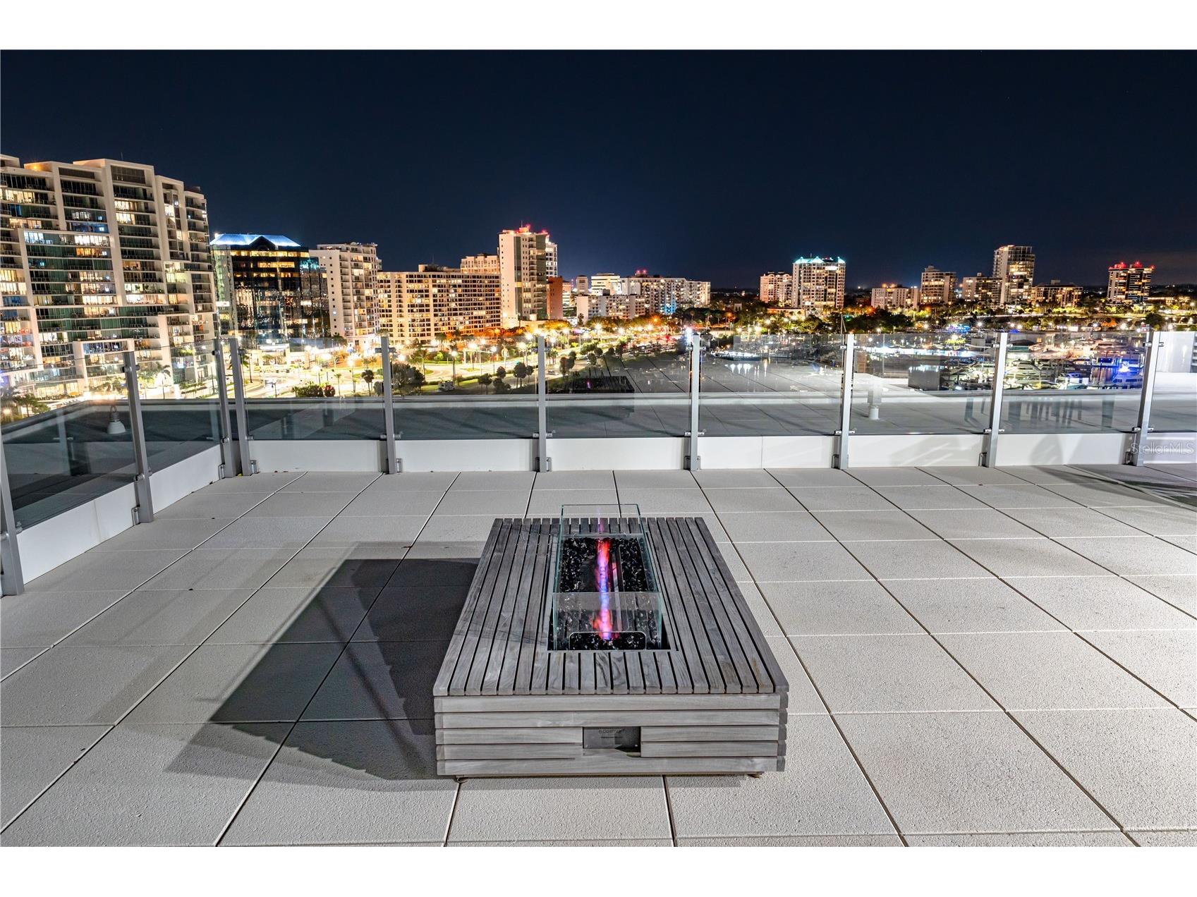 111 Golden Gate #801PH Sarasota FL 34236 A4685716 image78