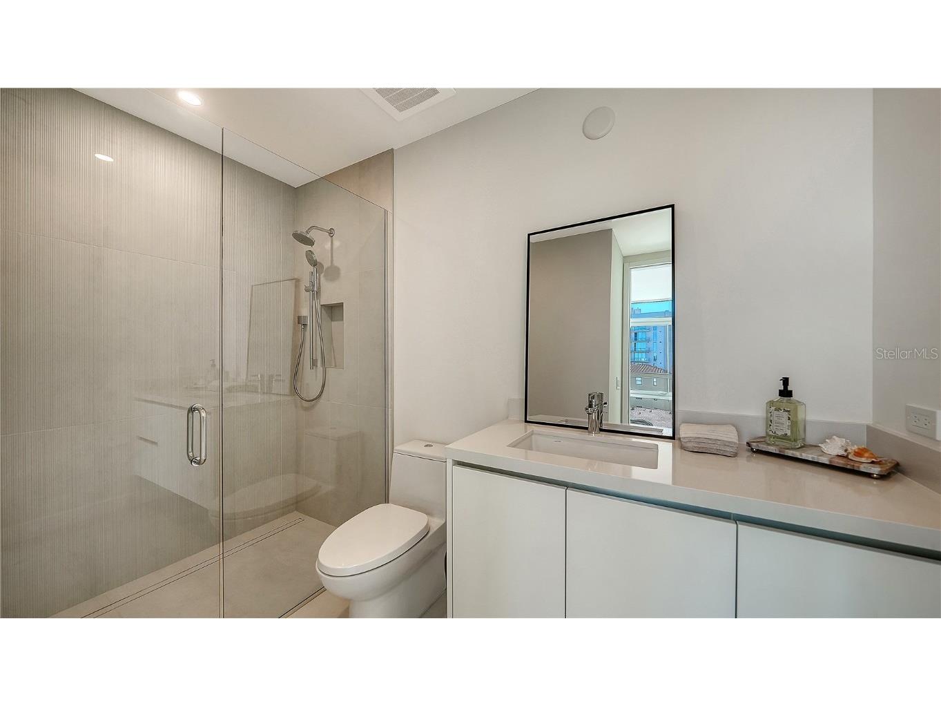 111 Golden Gate Point #201 Sarasota FL 34236 - LITTLE SARASOTA BAY A4621924 image28