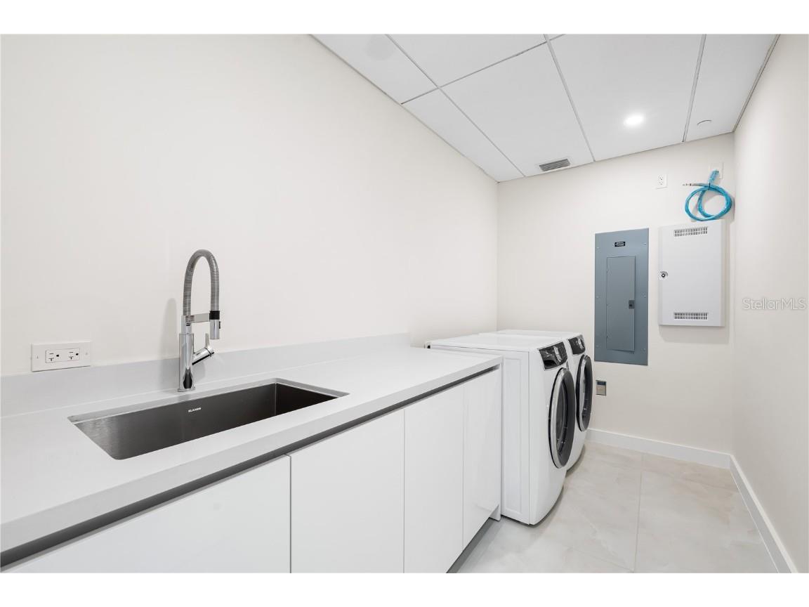 111 Golden Gate Point #201 Sarasota FL 34236 - LITTLE SARASOTA BAY A4621924 image32