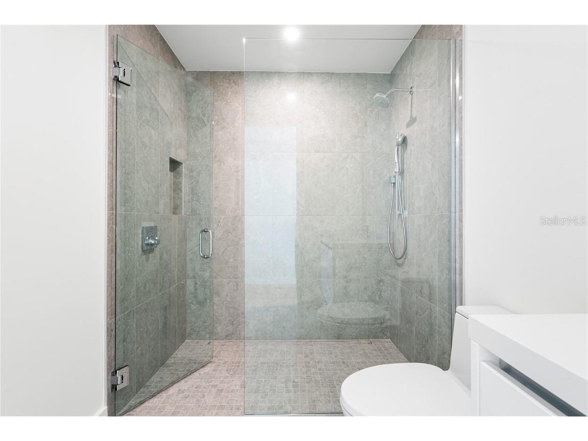 111 Golden Gate Point #303 Sarasota FL 34236 A4667826 image23