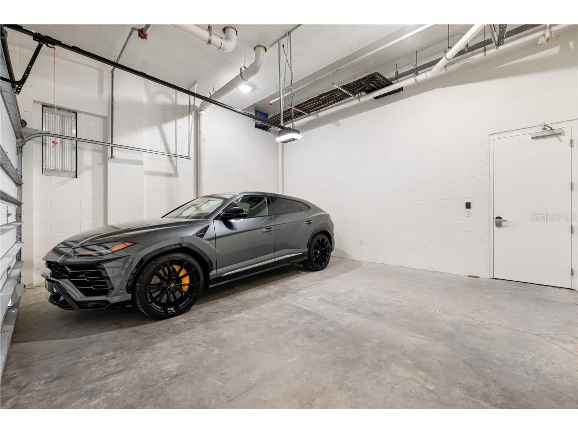 111 Golden Gate Point #303 Sarasota FL 34236 A4667826 image32