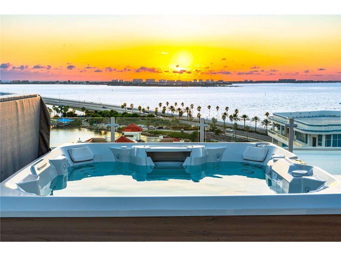 111 Golden Gate Point #303 Sarasota FL 34236 A4667826 image35