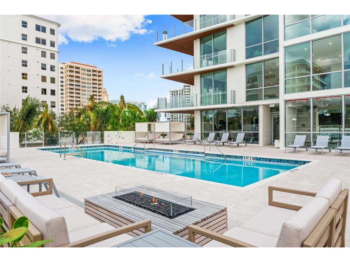 111 Golden Gate Point #303 Sarasota FL 34236 A4667826 image36