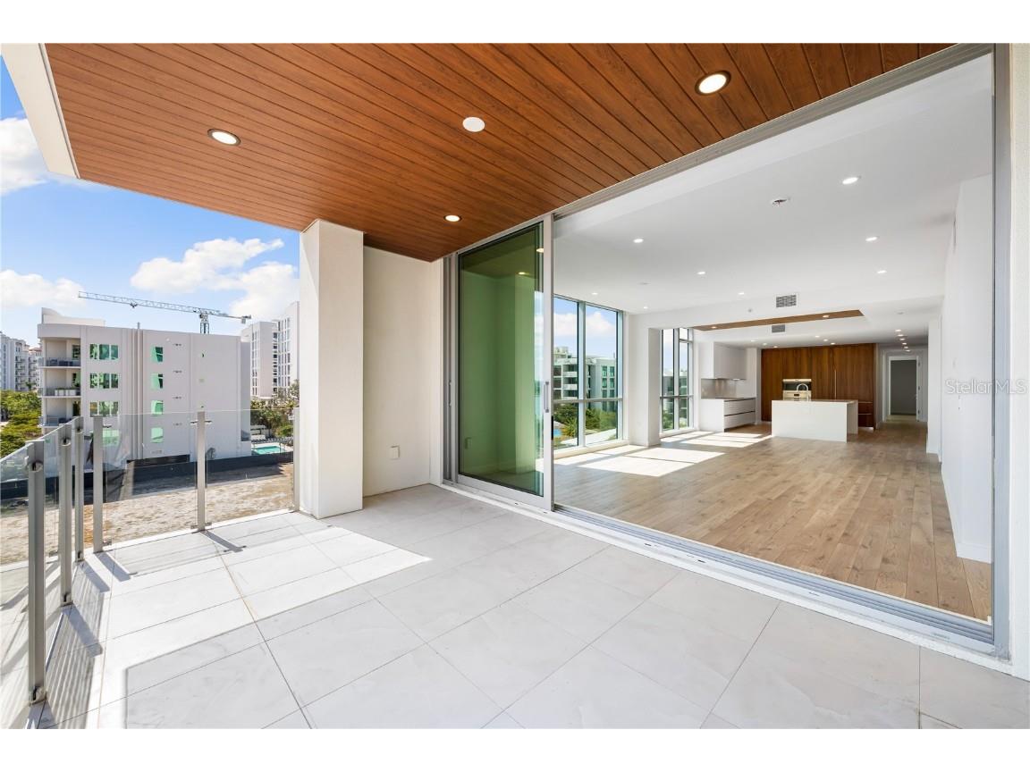 111 Golden Gate Point #303 Sarasota FL 34236 A4667826 image6
