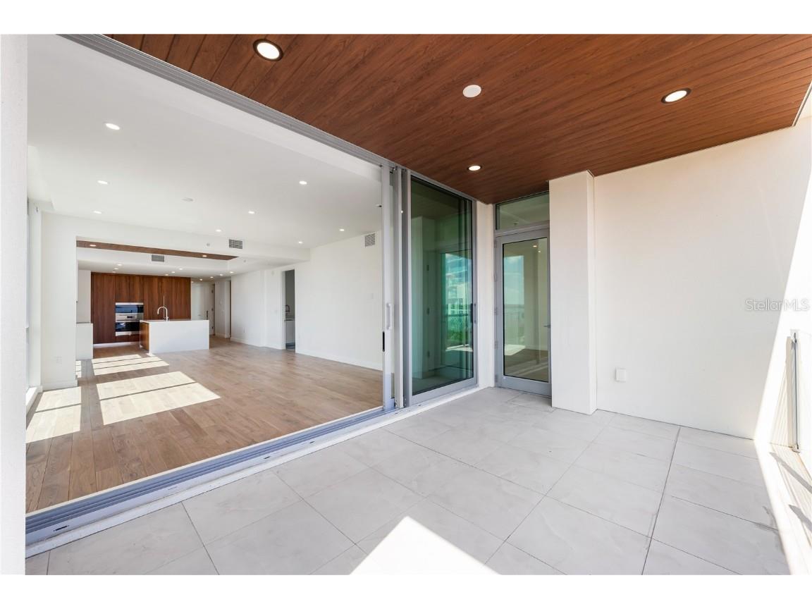 111 Golden Gate Point #303 Sarasota FL 34236 A4667826 image7