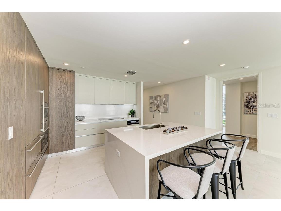 111 Golden Gate Point #402 Sarasota FL 34236 A4628715 image14