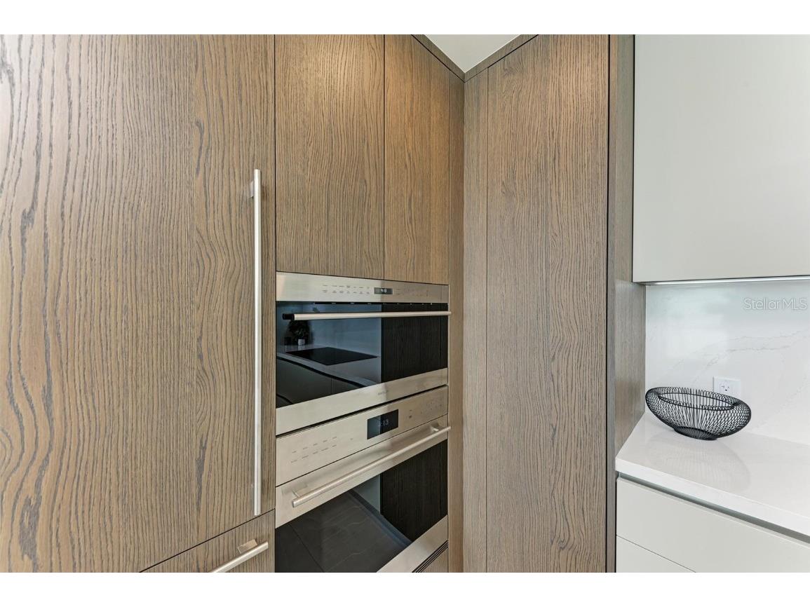 111 Golden Gate Point #402 Sarasota FL 34236 A4628715 image15