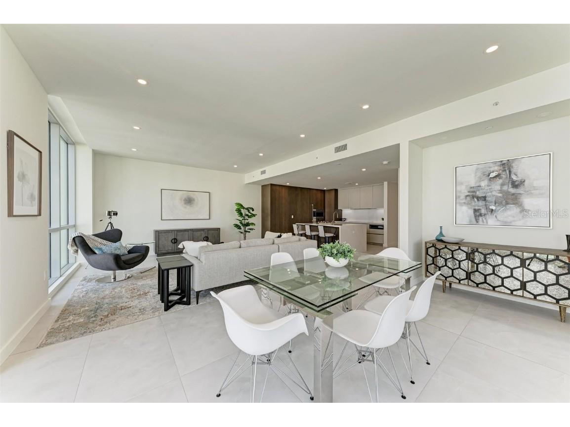 111 Golden Gate Point #402 Sarasota FL 34236 A4628715 image25