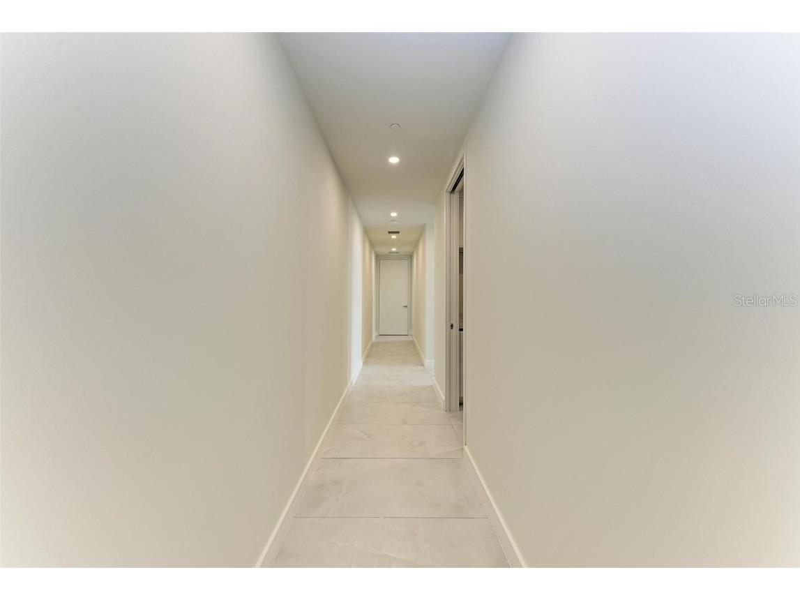 111 Golden Gate Point #402 Sarasota FL 34236 A4628715 image35