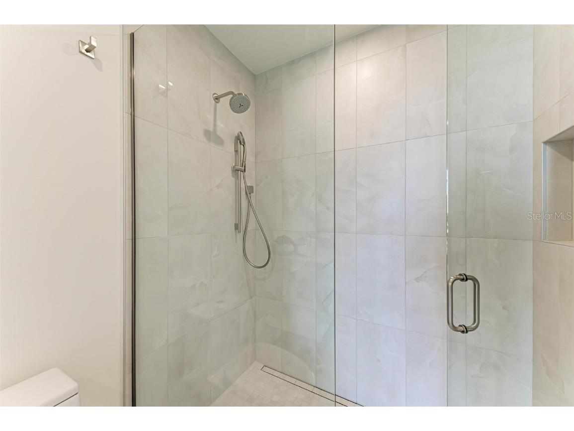 111 Golden Gate Point #402 Sarasota FL 34236 A4628715 image43