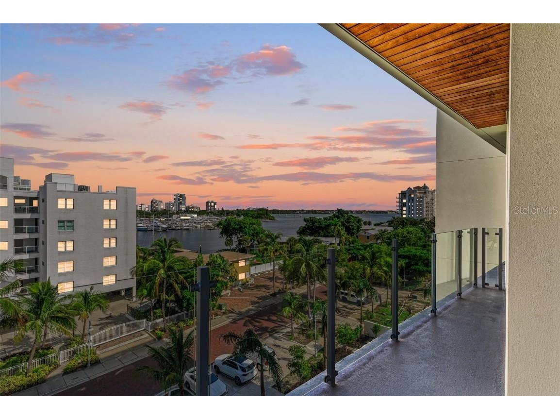 111 Golden Gate Point #402 Sarasota FL 34236 A4628715 image47