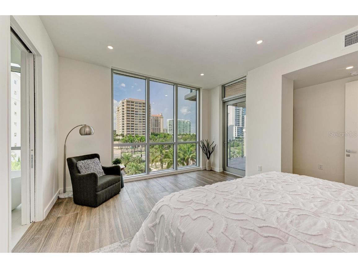 111 Golden Gate Point #402 Sarasota FL 34236 A4649305 image35