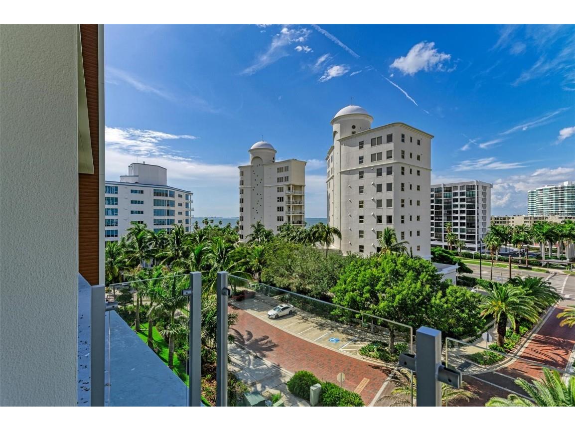 111 Golden Gate Point #402 Sarasota FL 34236 A4649305 image57