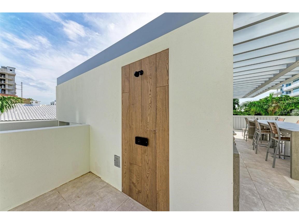 111 Golden Gate Point #402 Sarasota FL 34236 A4649305 image78