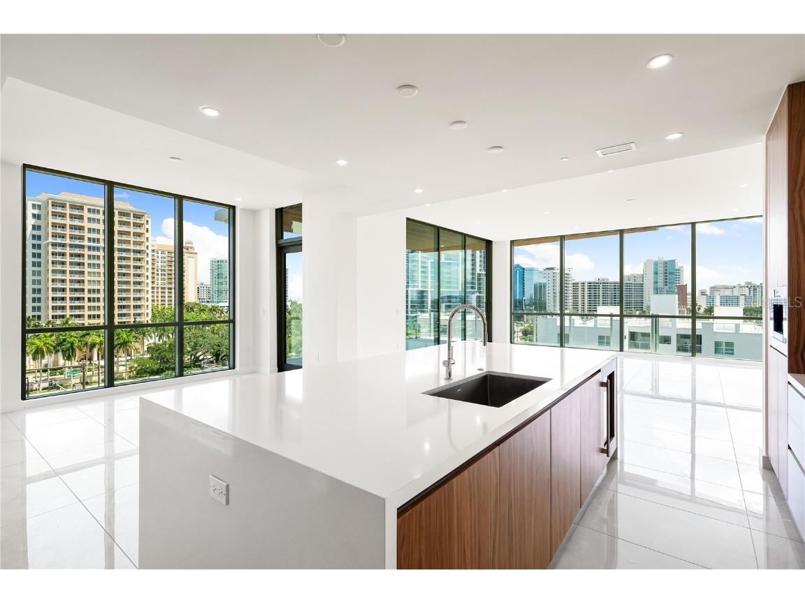 111 Golden Gate Point #602 Sarasota FL 34236 A4674587 image14