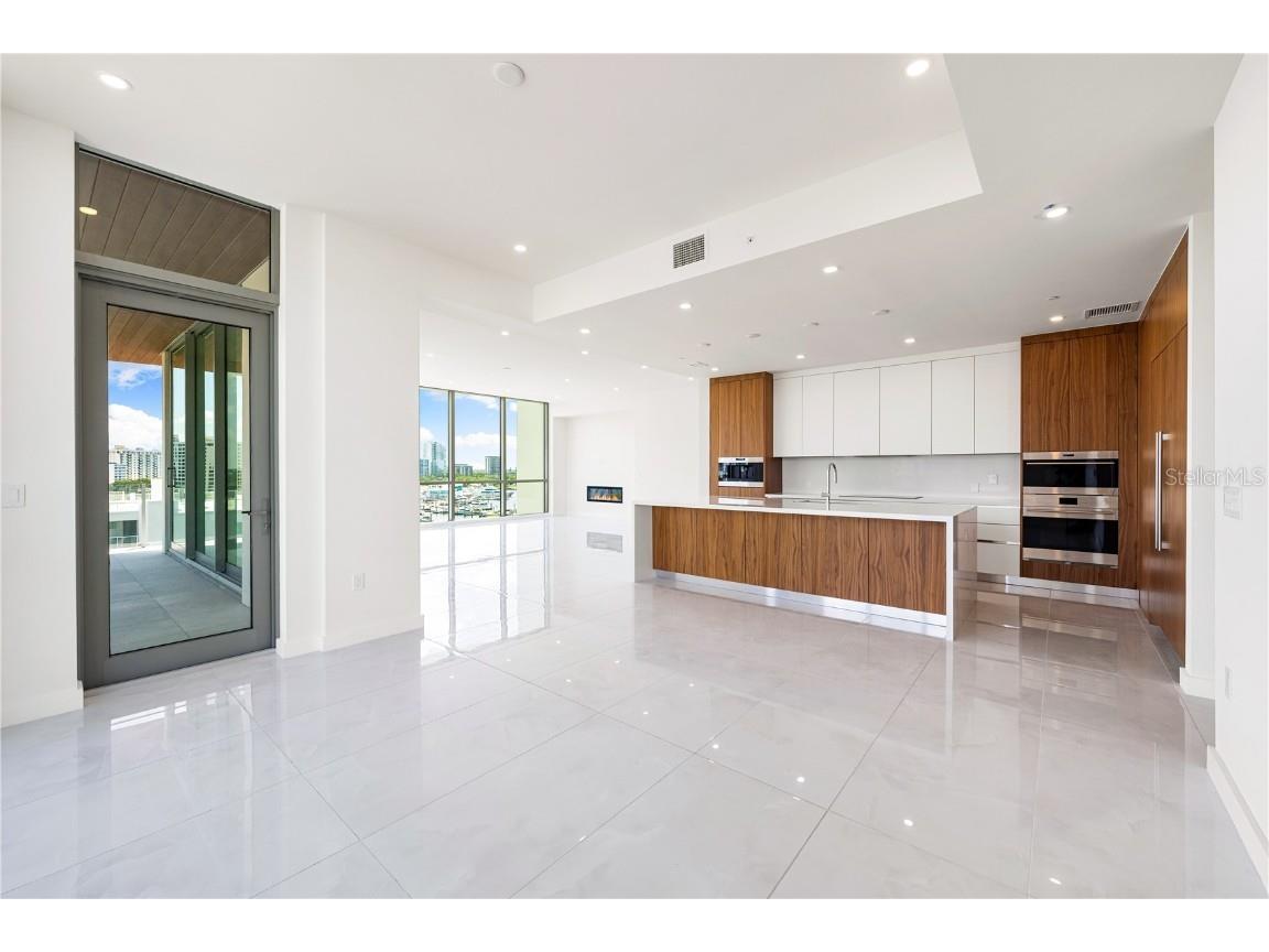 111 Golden Gate Point #602 Sarasota FL 34236 A4674587 image16