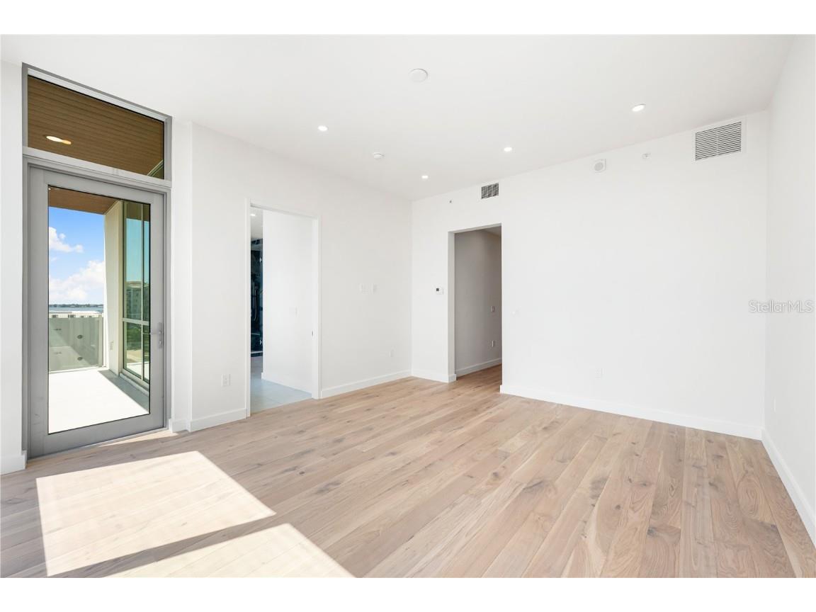 111 Golden Gate Point #602 Sarasota FL 34236 A4674587 image20