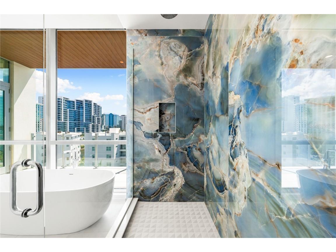 111 Golden Gate Point #602 Sarasota FL 34236 A4674587 image22