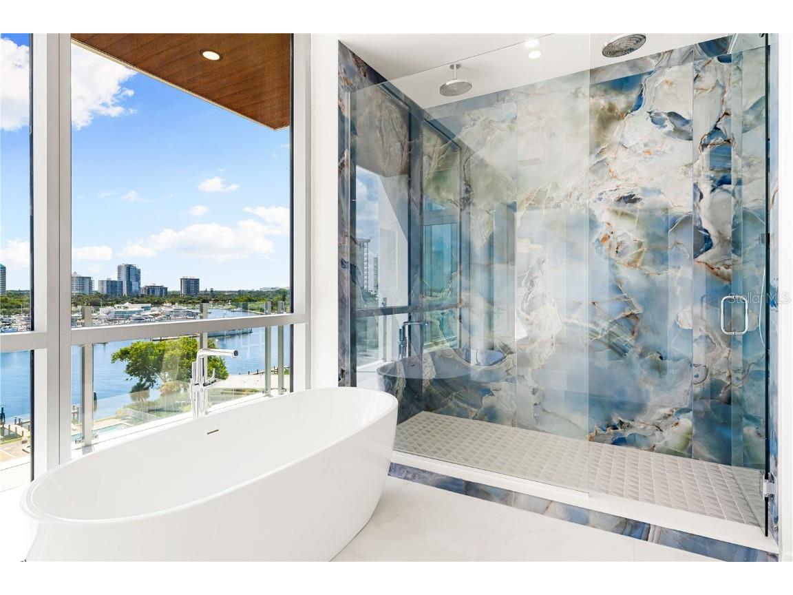 111 Golden Gate Point #602 Sarasota FL 34236 A4674587 image24