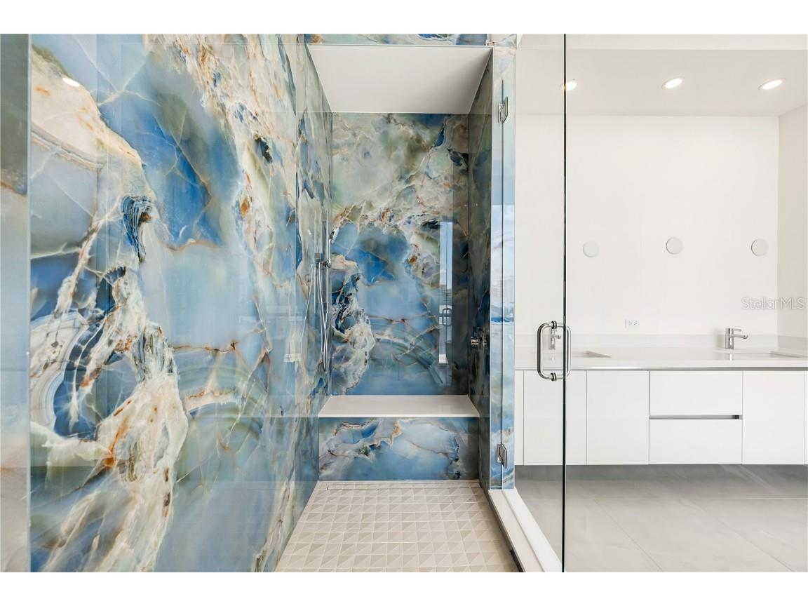 111 Golden Gate Point #602 Sarasota FL 34236 A4674587 image25