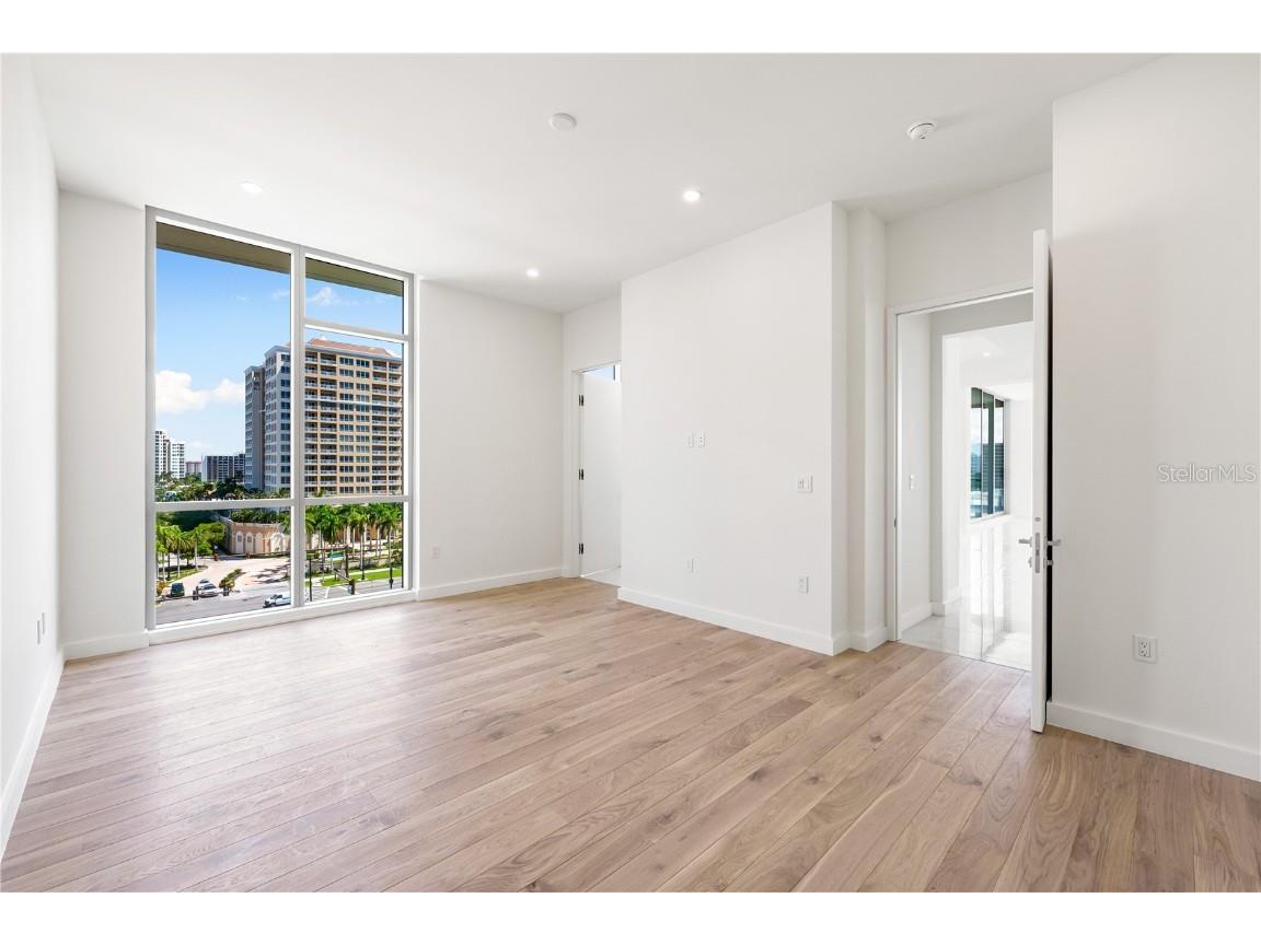 111 Golden Gate Point #602 Sarasota FL 34236 A4674587 image26