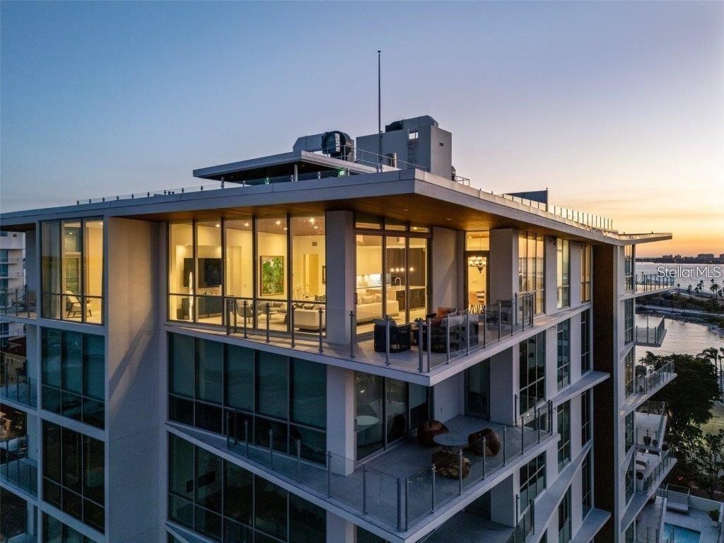 111 Golden Gate Point #802PH Sarasota FL 34236 A4696851 image18