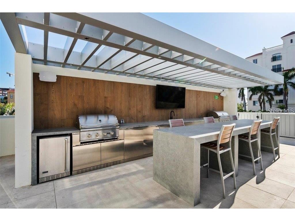 111 Golden Gate Point #802PH Sarasota FL 34236 A4696851 image50