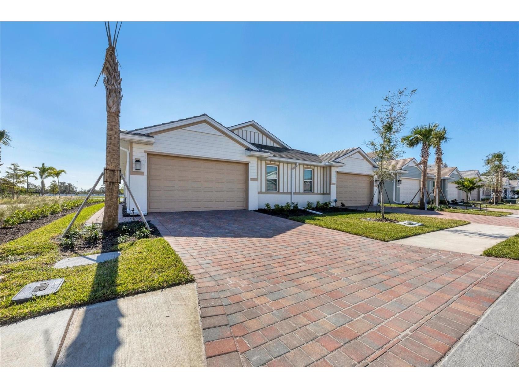 111 Ibiza Loop Venice FL 34292 A4692376 image1