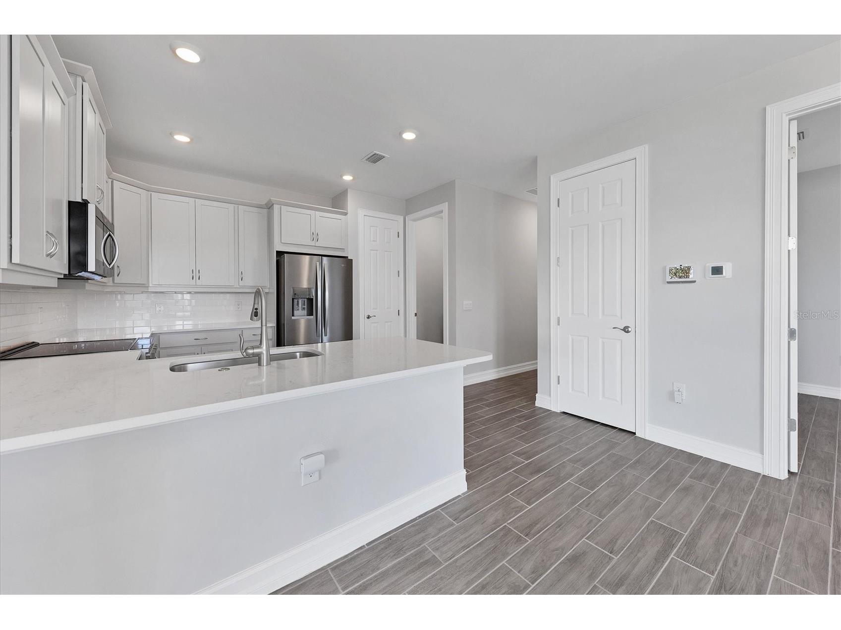 111 Ibiza Loop Venice FL 34292 A4692376 image12