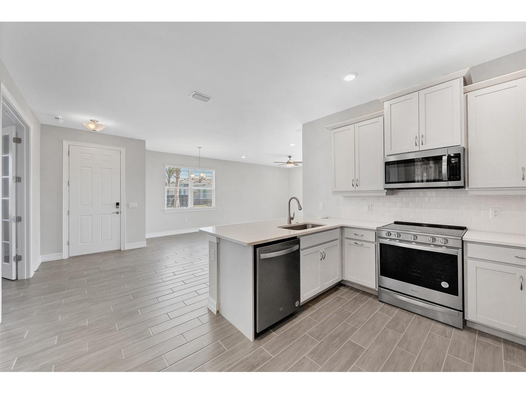 111 Ibiza Loop Venice FL 34292 A4692376 image14
