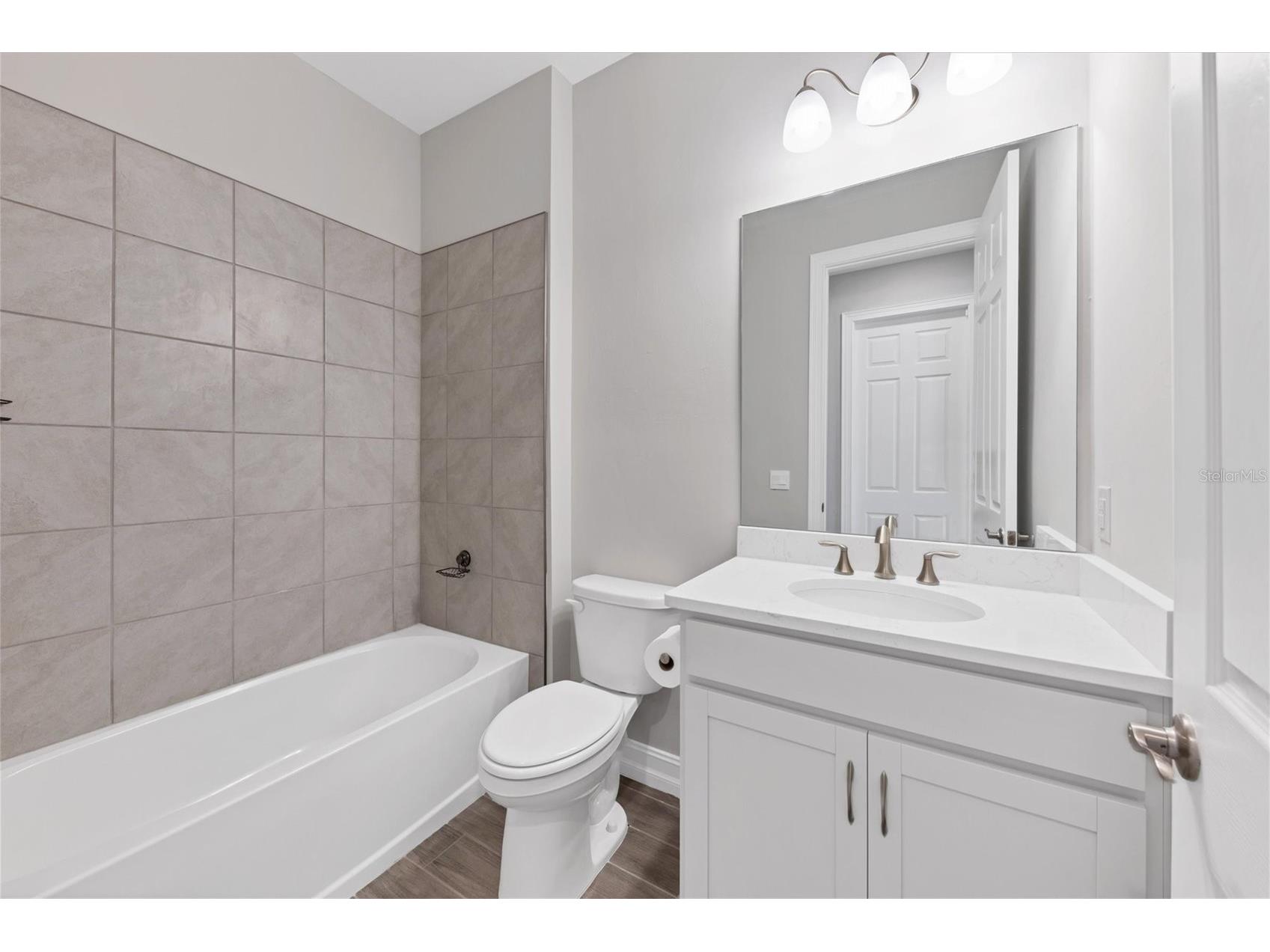 111 Ibiza Loop Venice FL 34292 A4692376 image25
