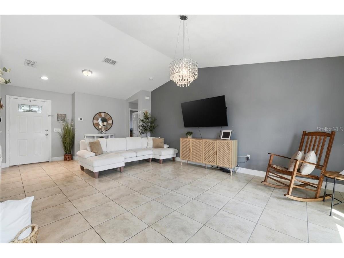 111 Maple Drive Poinciana FL 34759 L4962225 image15