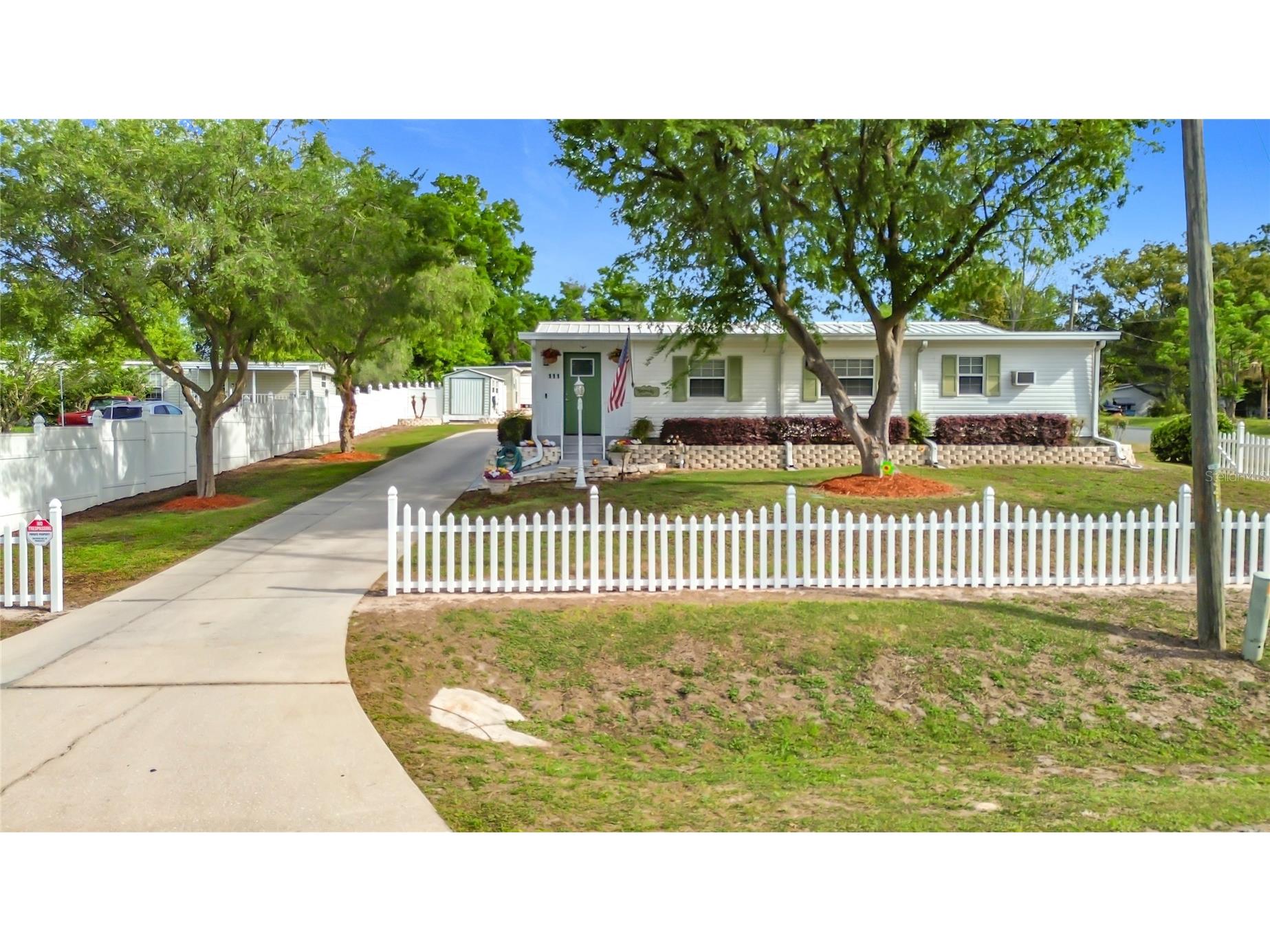 111 Mark Avenue Lady Lake FL 32159 G5110463 image3