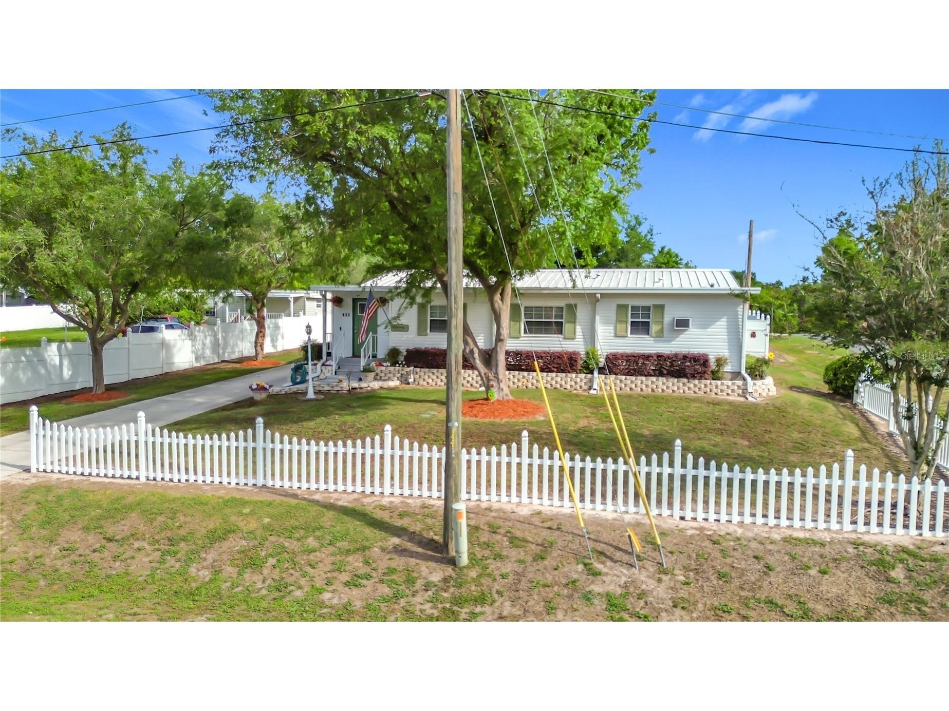 111 Mark Avenue Lady Lake FL 32159 G5110463 image4