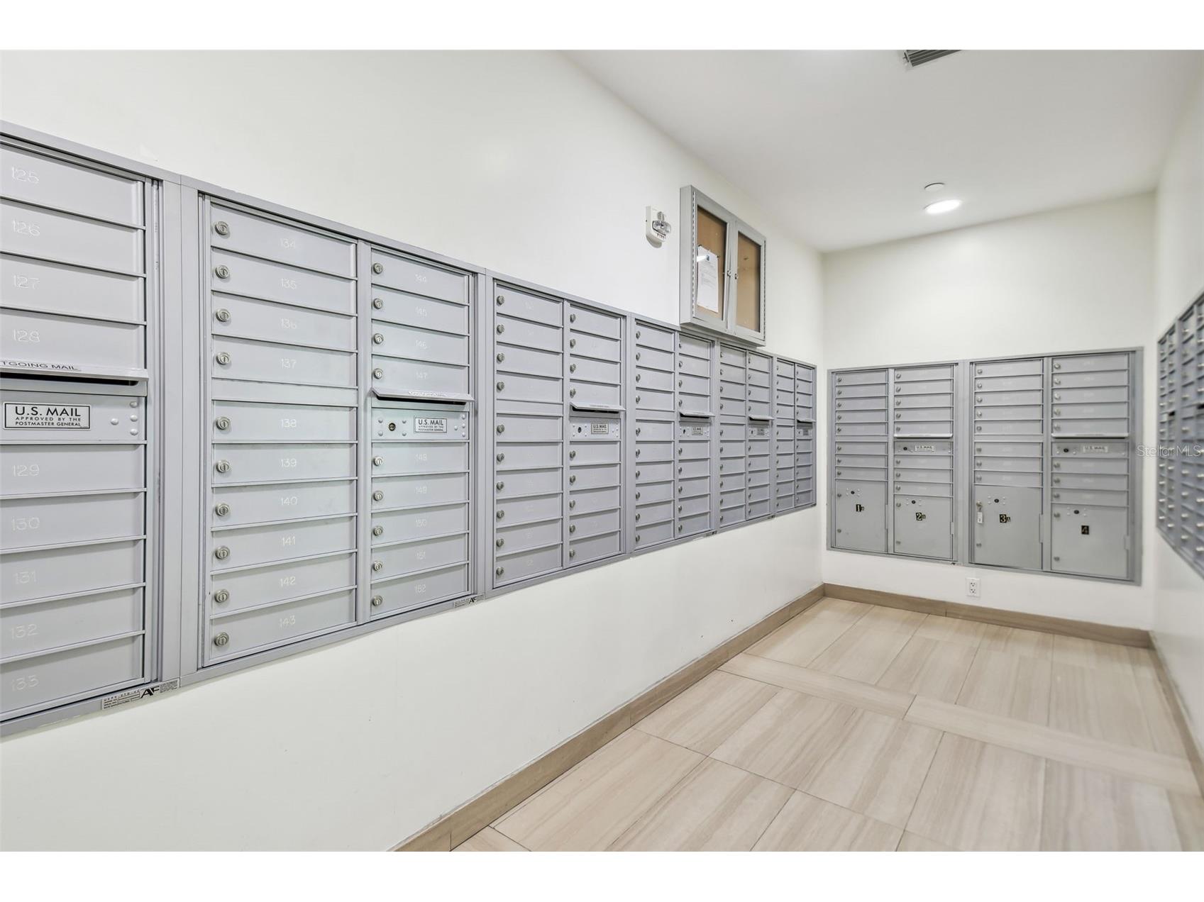 111 N 12th Street #1306 Tampa FL 33602 TB8501430 image48