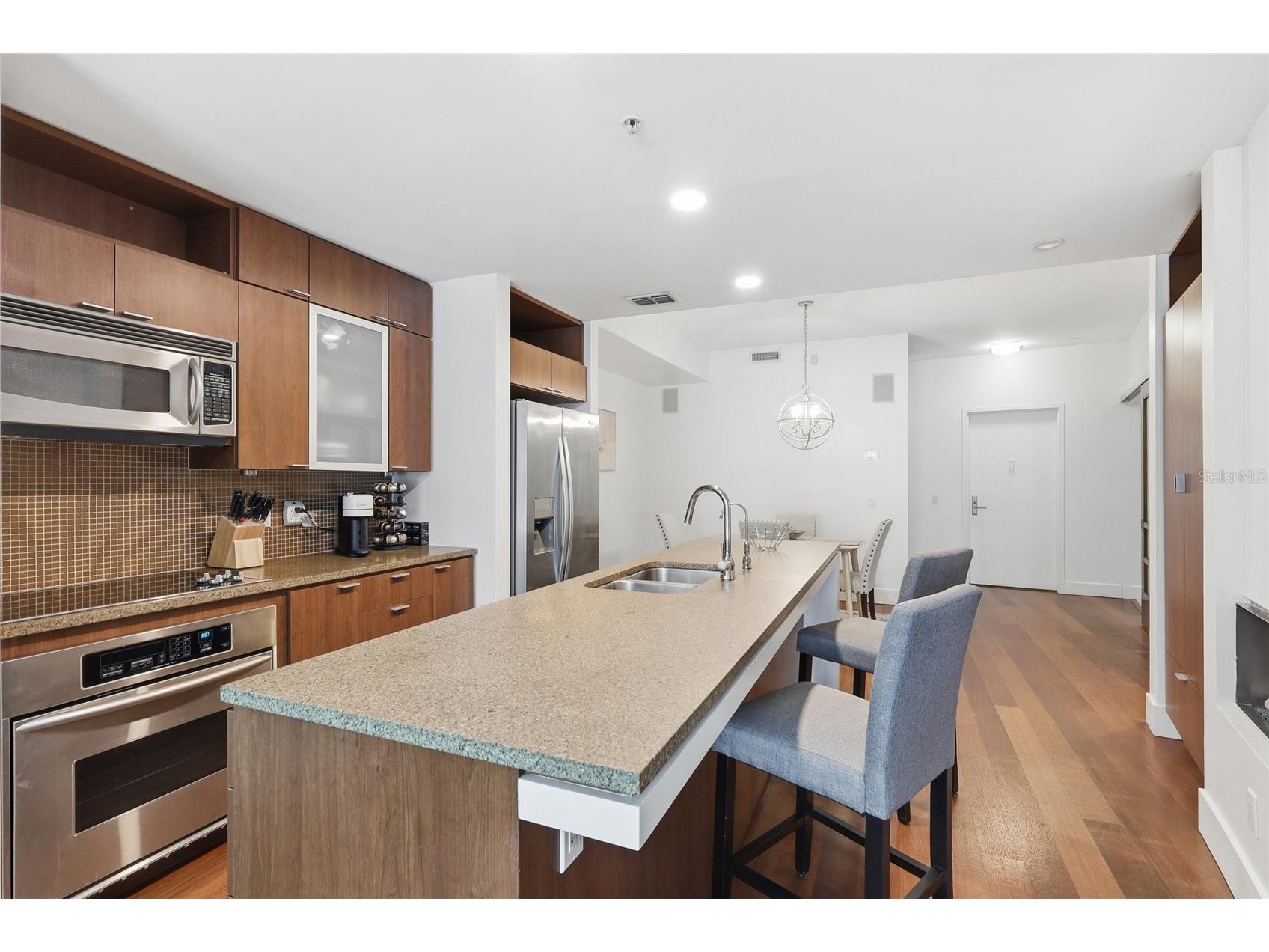 111 N 12th Street #1325 Tampa FL 33602 TB8520818 image4