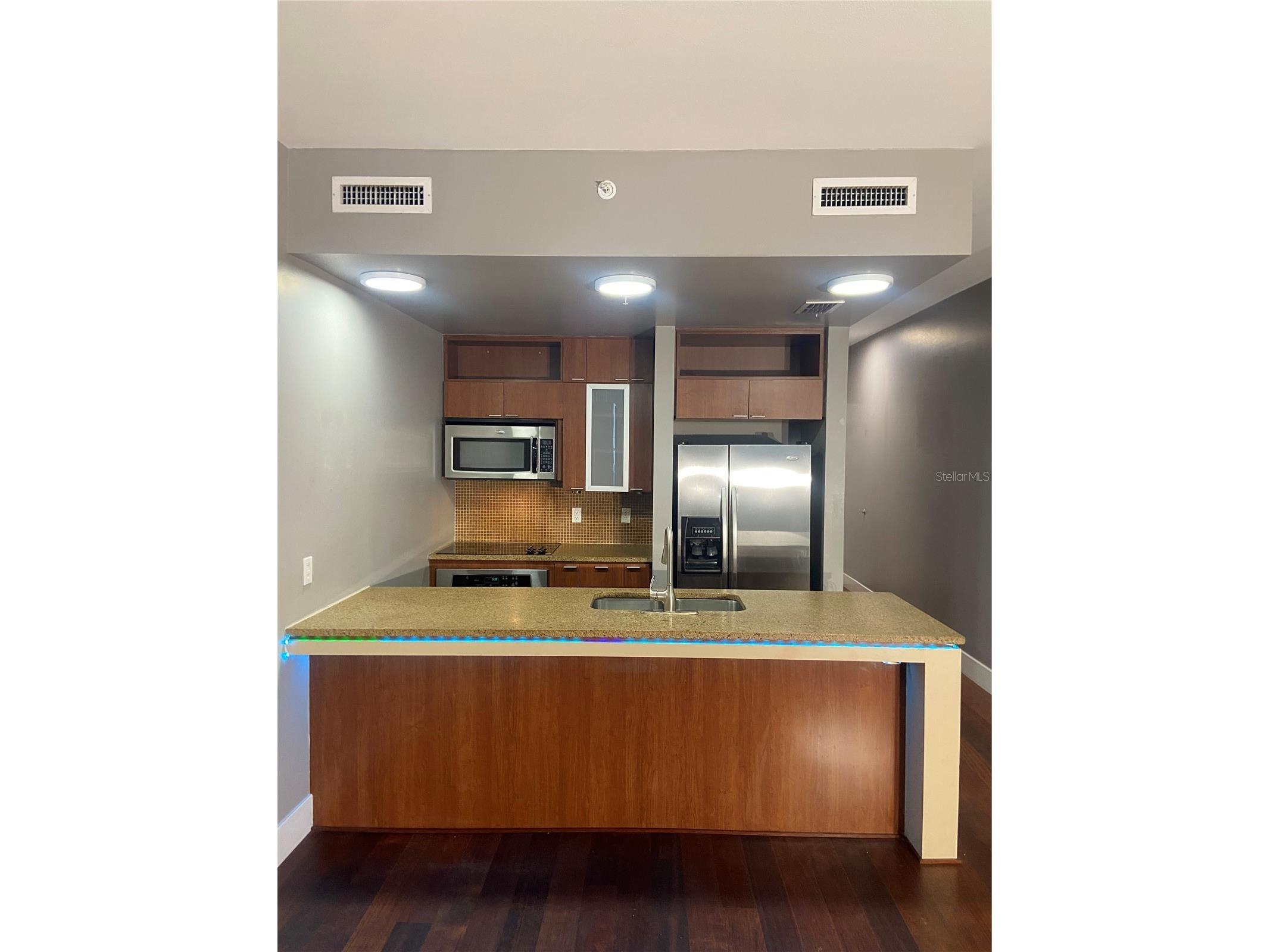 111 N 12th Street #1411 Tampa FL 33602 TB8475265 image3