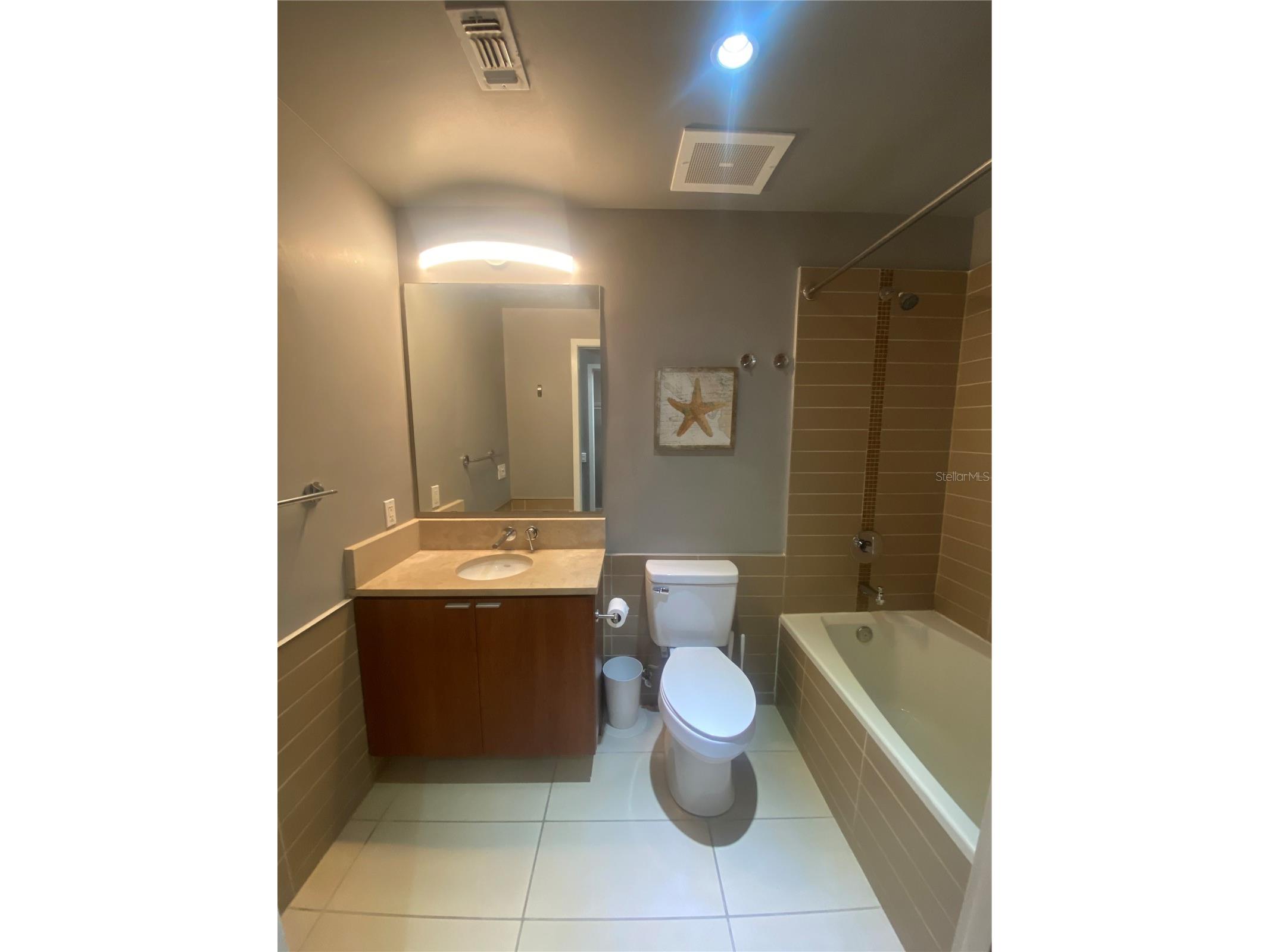 111 N 12th Street #1411 Tampa FL 33602 TB8475265 image9