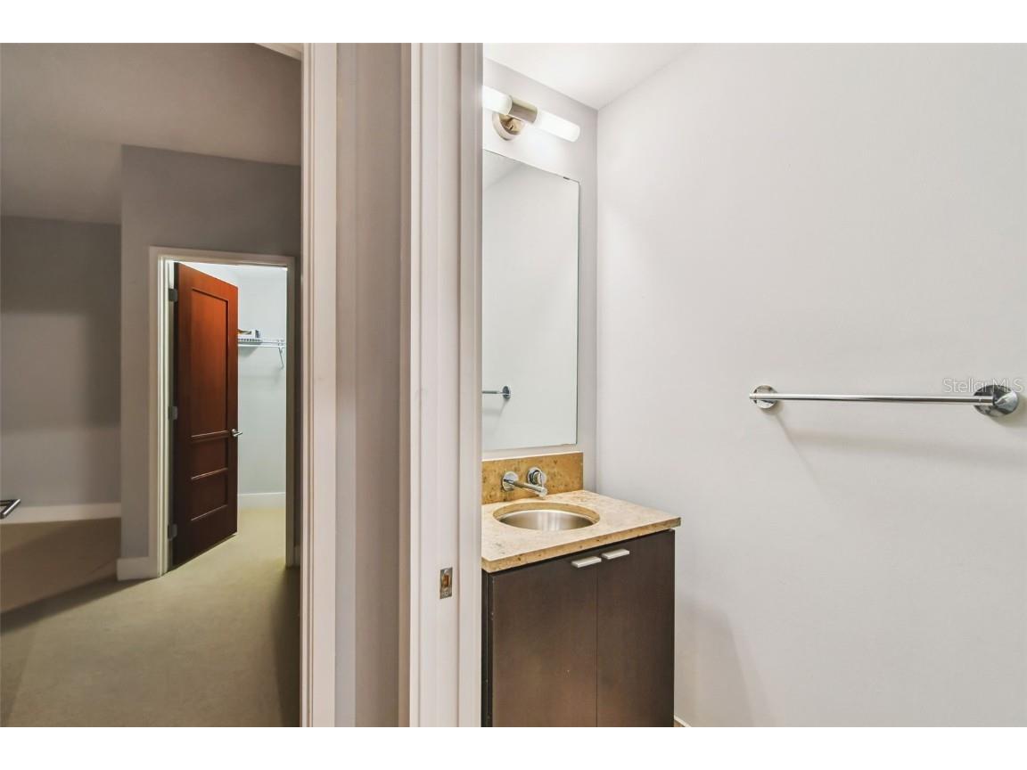 111 N 12th Street #1419 Tampa FL 33602 TB8413957 image27