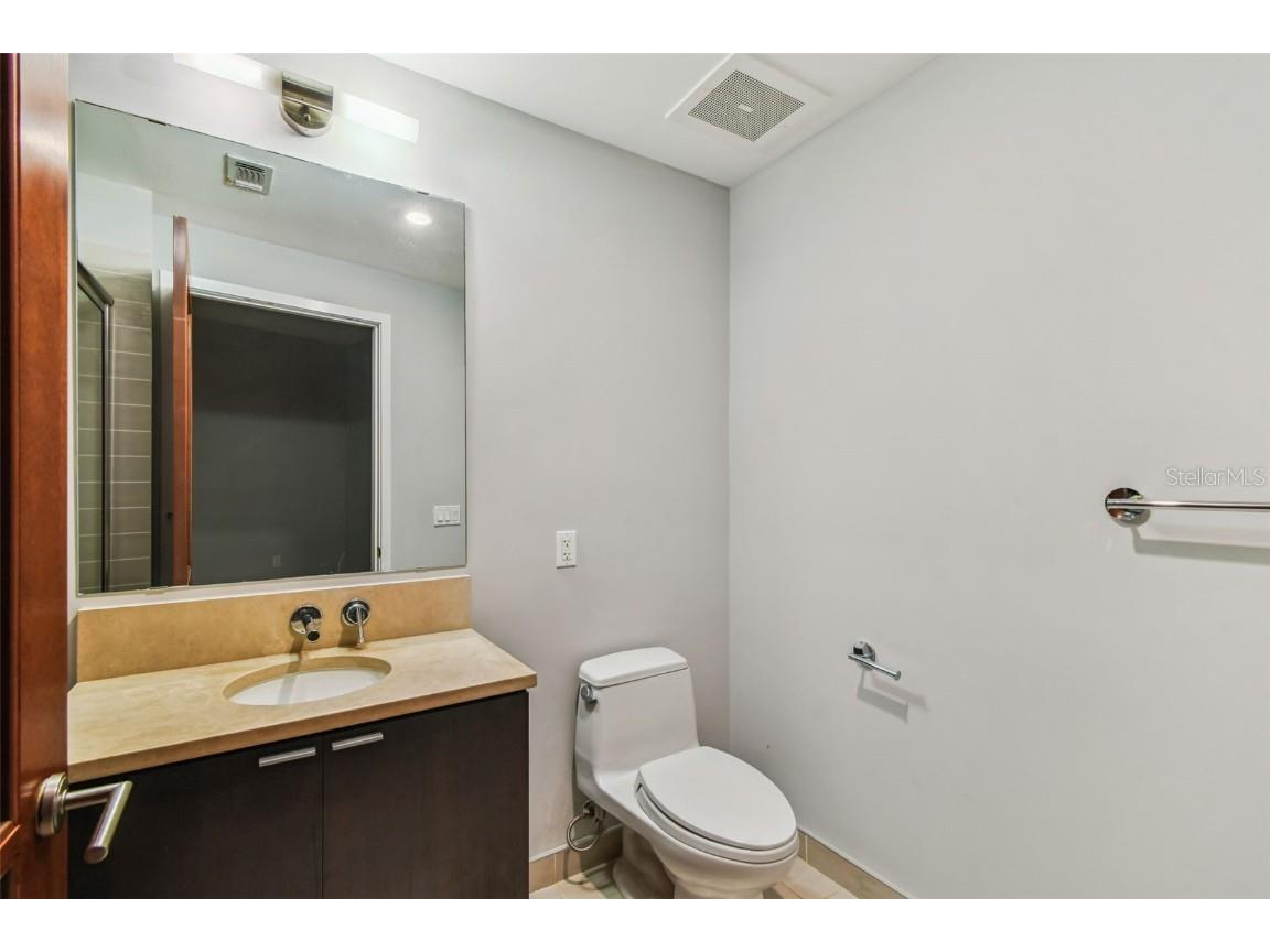 111 N 12th Street #1419 Tampa FL 33602 TB8413957 image32