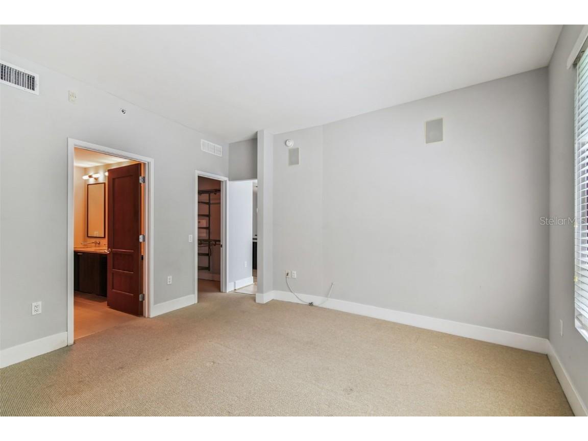 111 N 12th Street #1419 Tampa FL 33602 TB8413957 image39