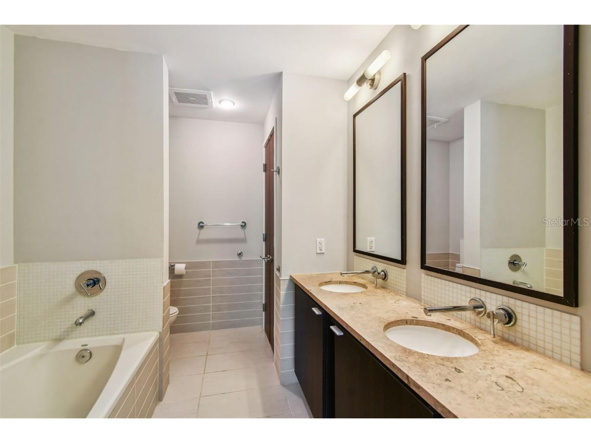 111 N 12th Street #1419 Tampa FL 33602 TB8413957 image41