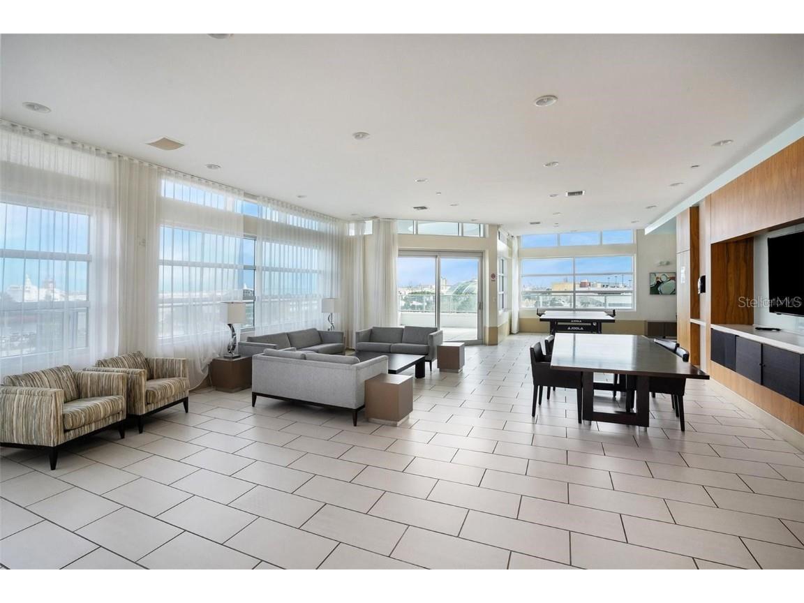 111 N 12th Street #1419 Tampa FL 33602 TB8413957 image48