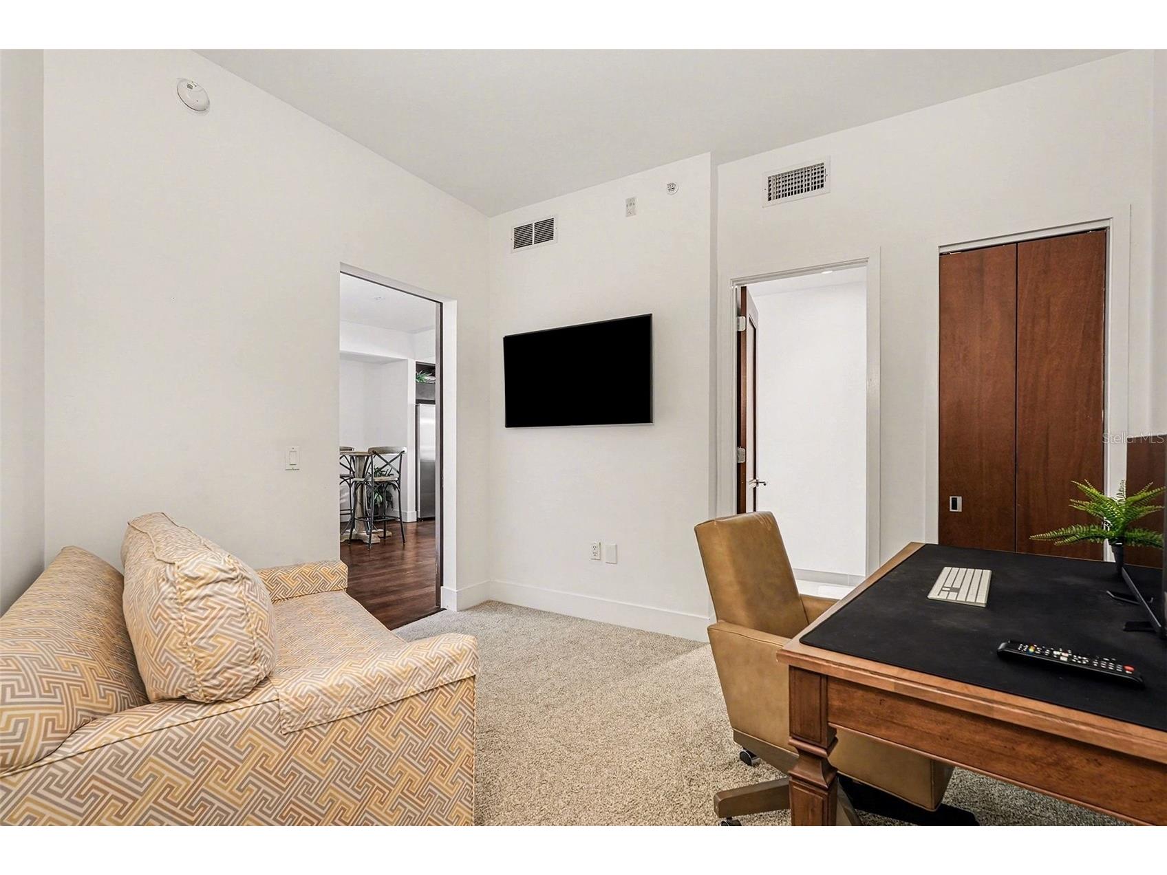 111 N 12th Street #1507 Tampa FL 33602 TB8509883 image10