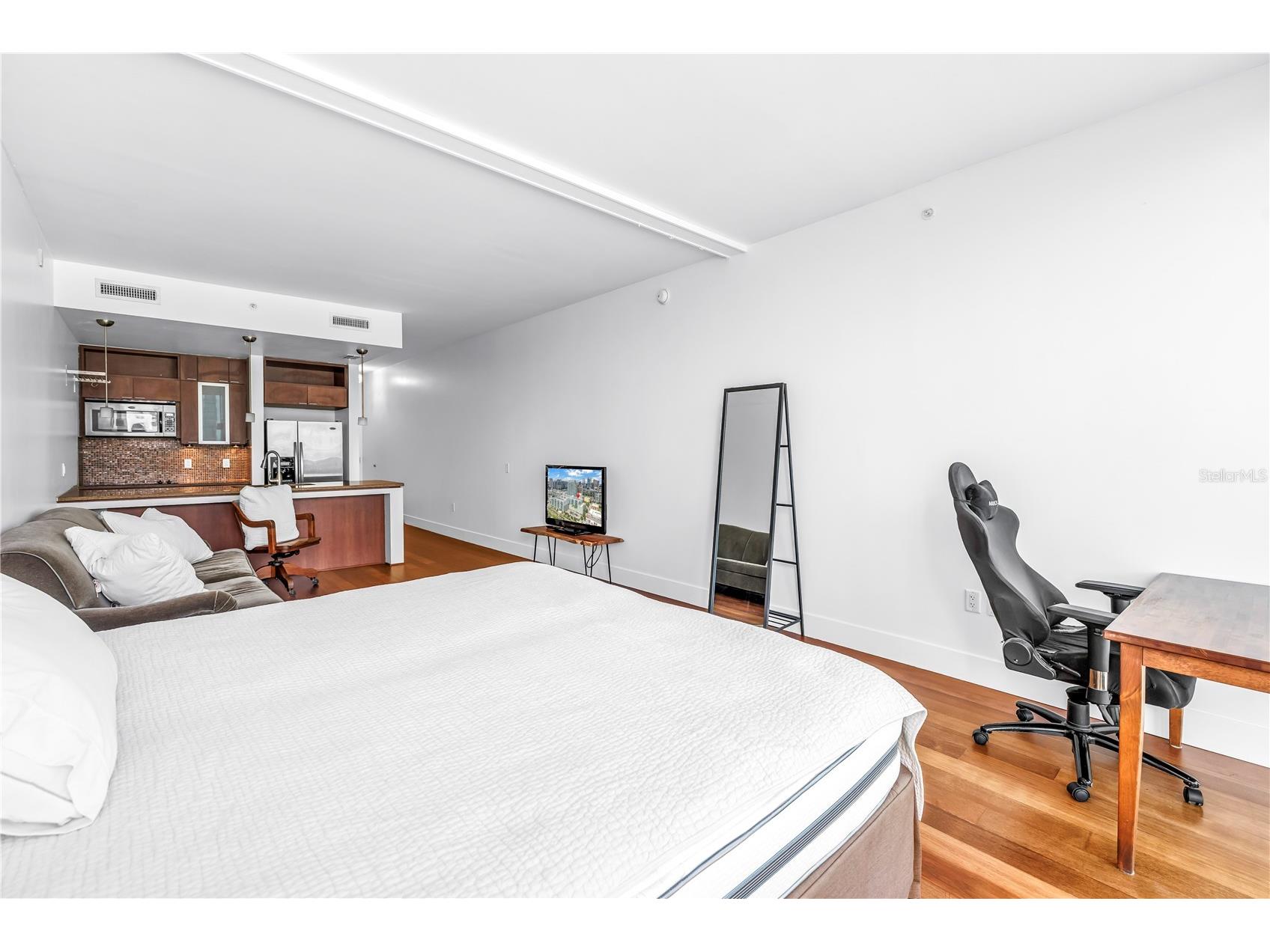111 N 12th Street #1508 Tampa FL 33602 TB8512160 image4