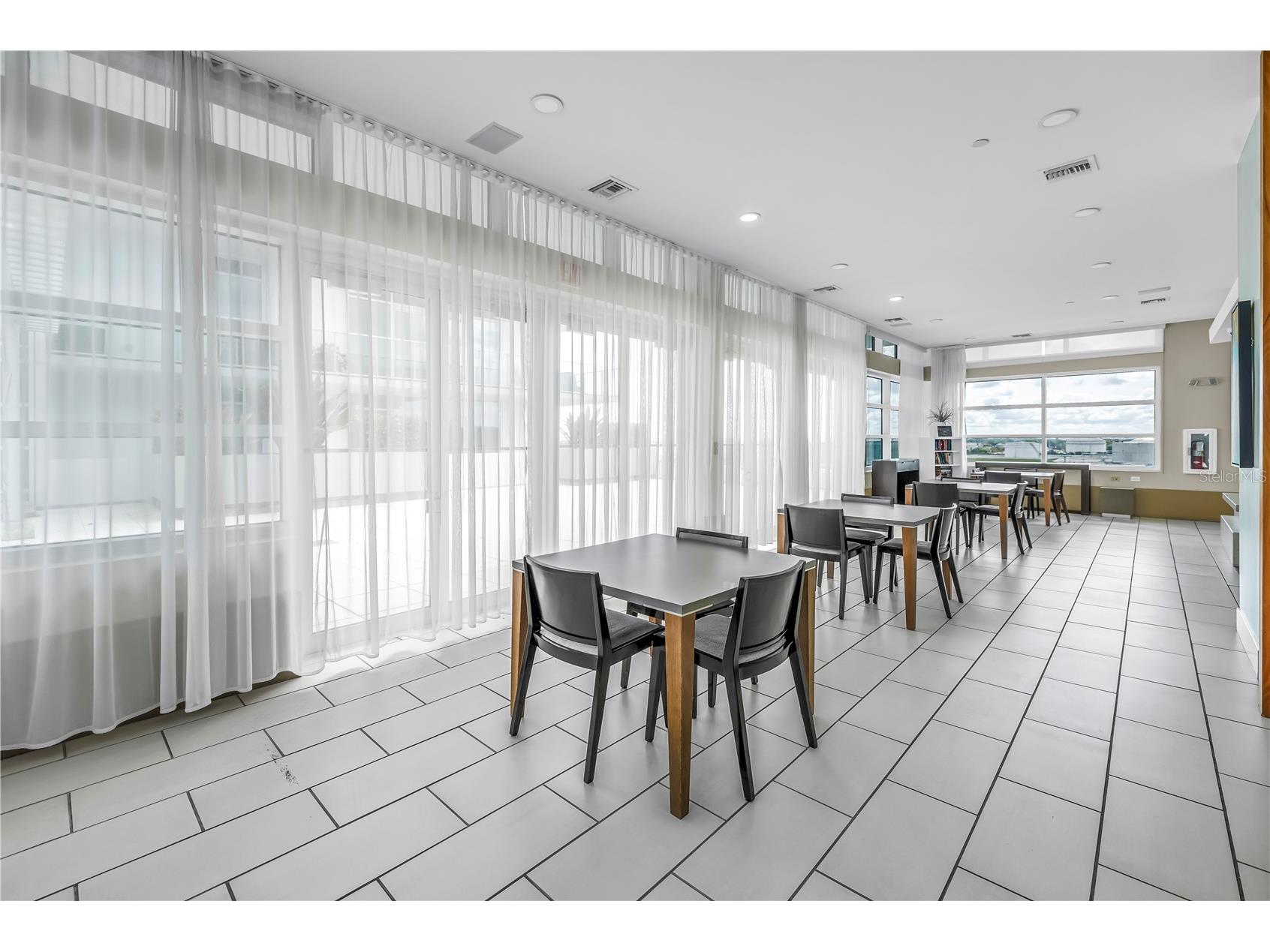 111 N 12th Street #1508 Tampa FL 33602 TB8512160 image41