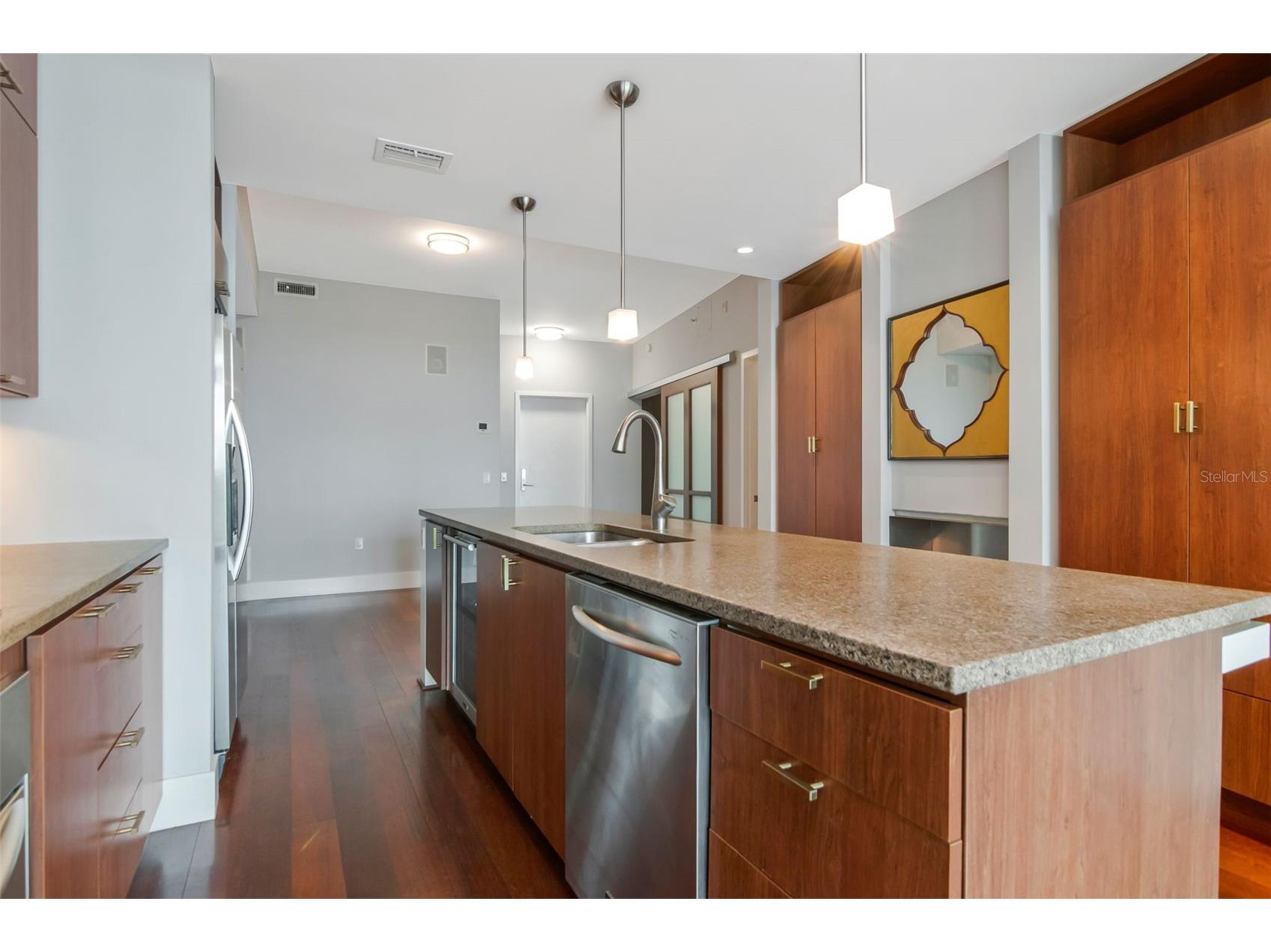 111 N 12th Street #1608 Tampa FL 33602 TB8523231 image7